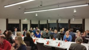 Middag med taler på 25 årsmubeleumsfest